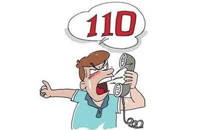 电梯出现什么紧急情况可拨打110？