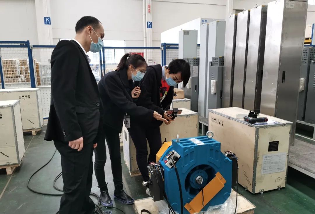 佛山电梯厂家电梯控制柜你了解吗？最后一个点亮了！果然名不虚传