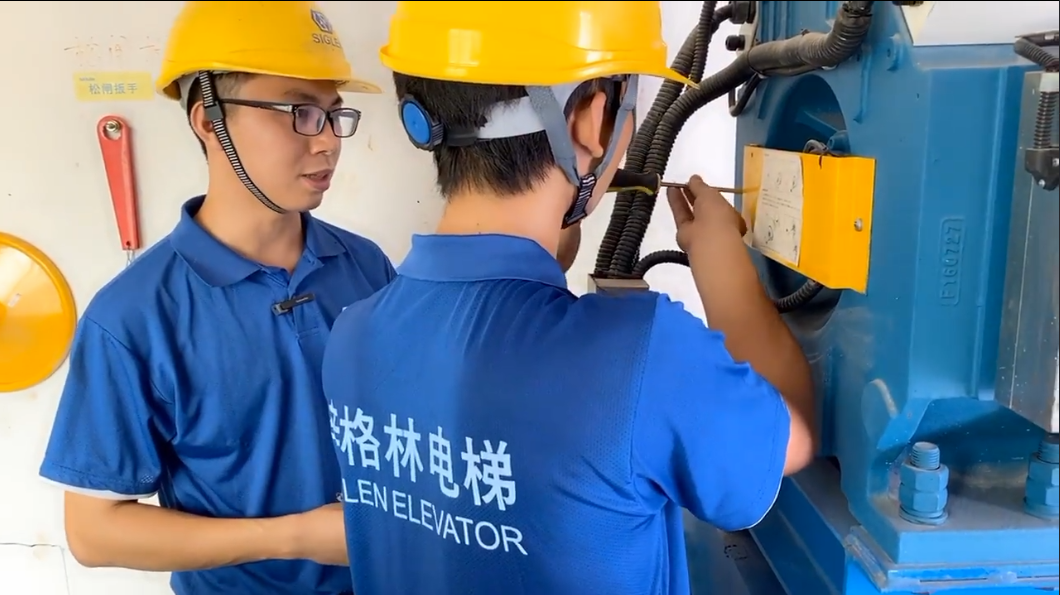 电梯维保服务分为哪几个阶段？